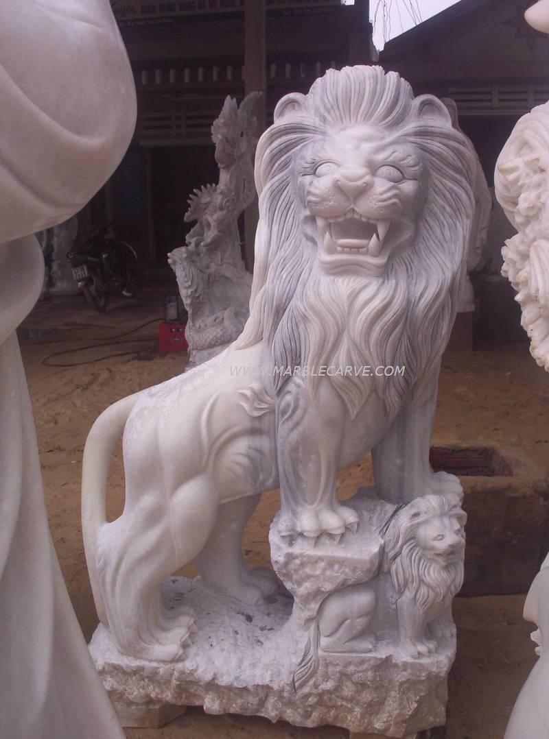 marble lion statue carving sculpture