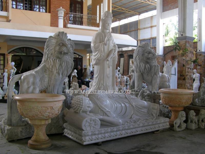 reclining buddha statue