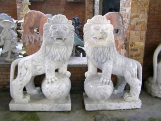 Marble lion Statue carving Sculpture Garden carving photo image