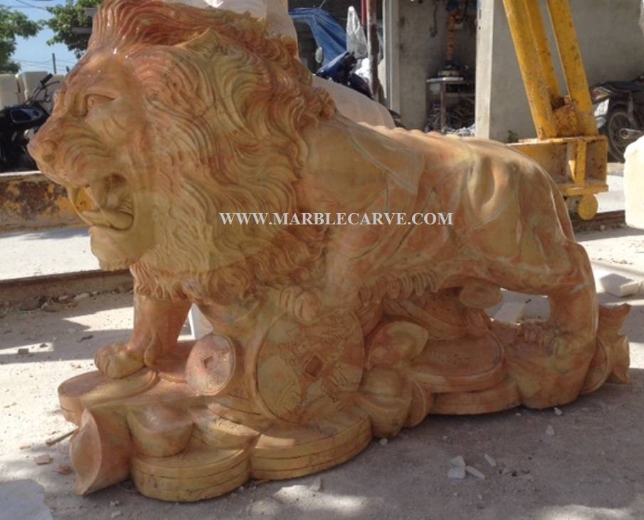 Lion marble statue sculpture