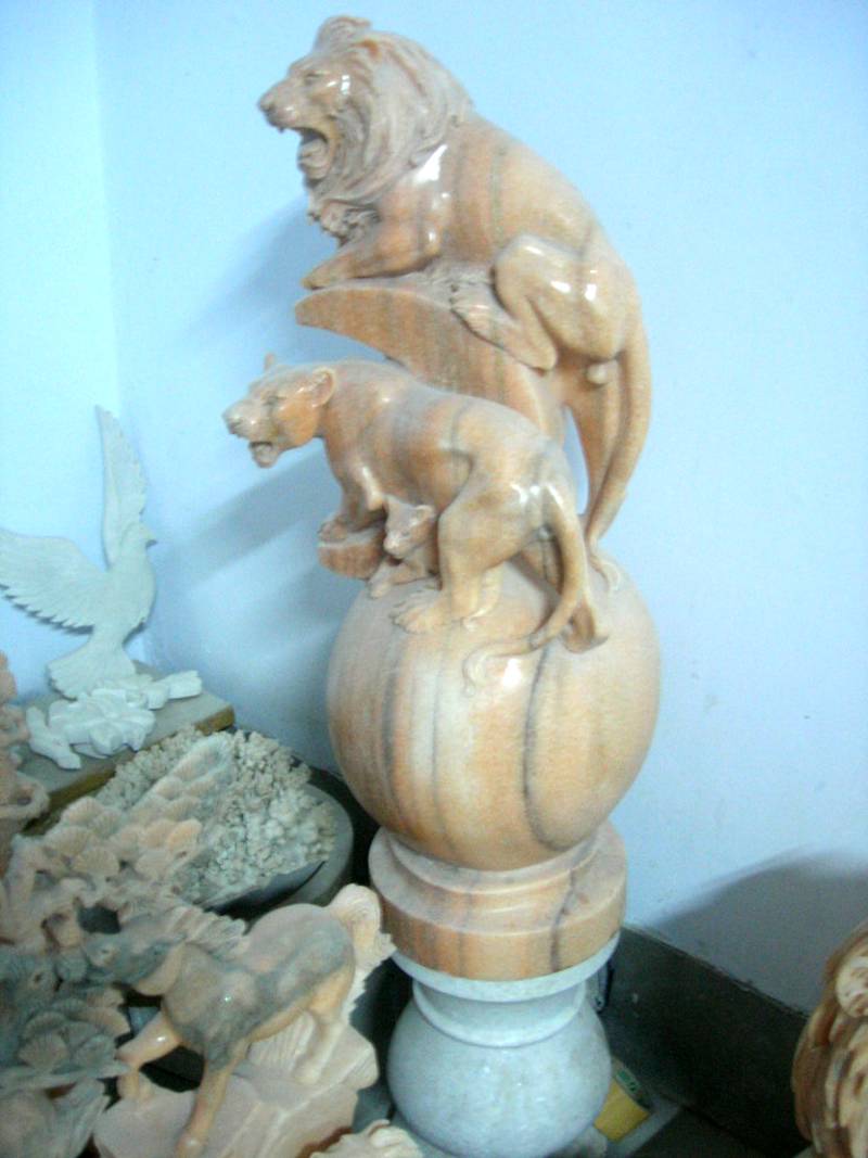 marble Lion Statue