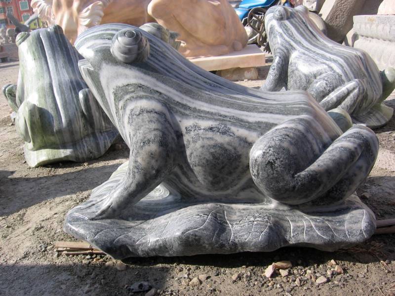 marble Frog Statue