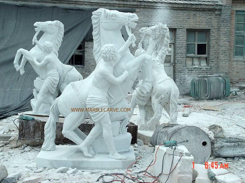 marble horse fountain Statue